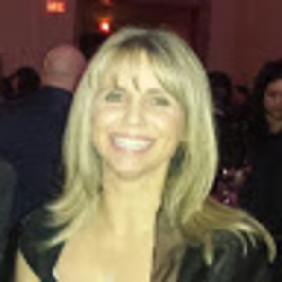 Meet your Posher, Gale - Picture 1 of 1